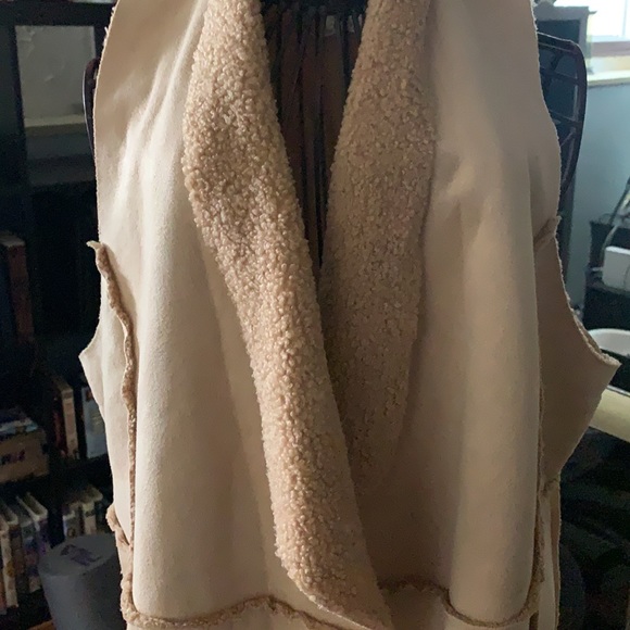 Sadie & Sage vest - Picture 2 of 6